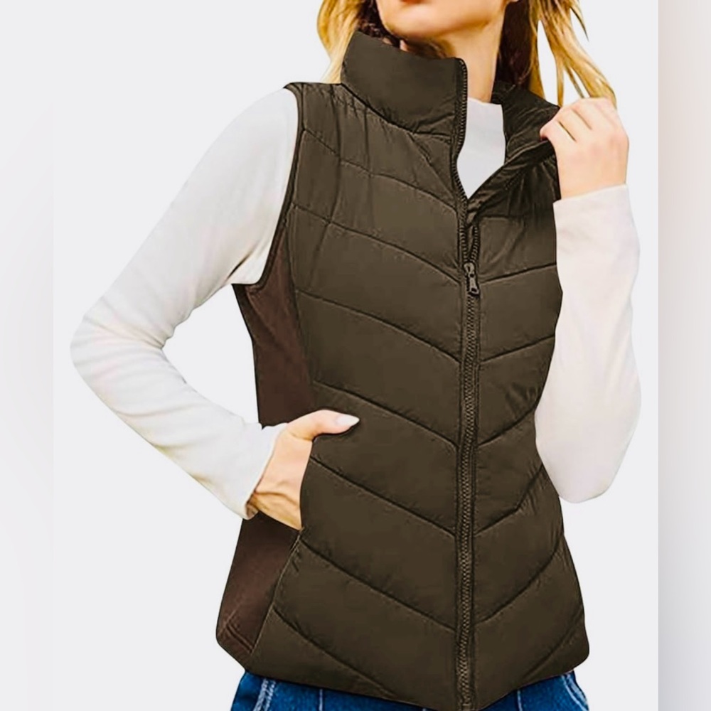 AMAZON Women's Brown Lightweight Quilted Warm Vest, Size Small